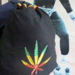 Rasta Burlap Draws String Bag - Leaf